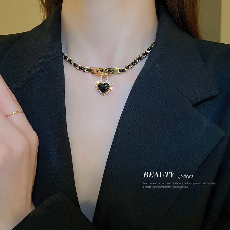 Fashion Heart Shape Pu Leather Handmade Womenu0027S Pendant Necklace 1 Piece