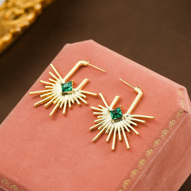 Emerald Green Irregular Stud Earrings Ancient Greek Sun Style_voghion.com