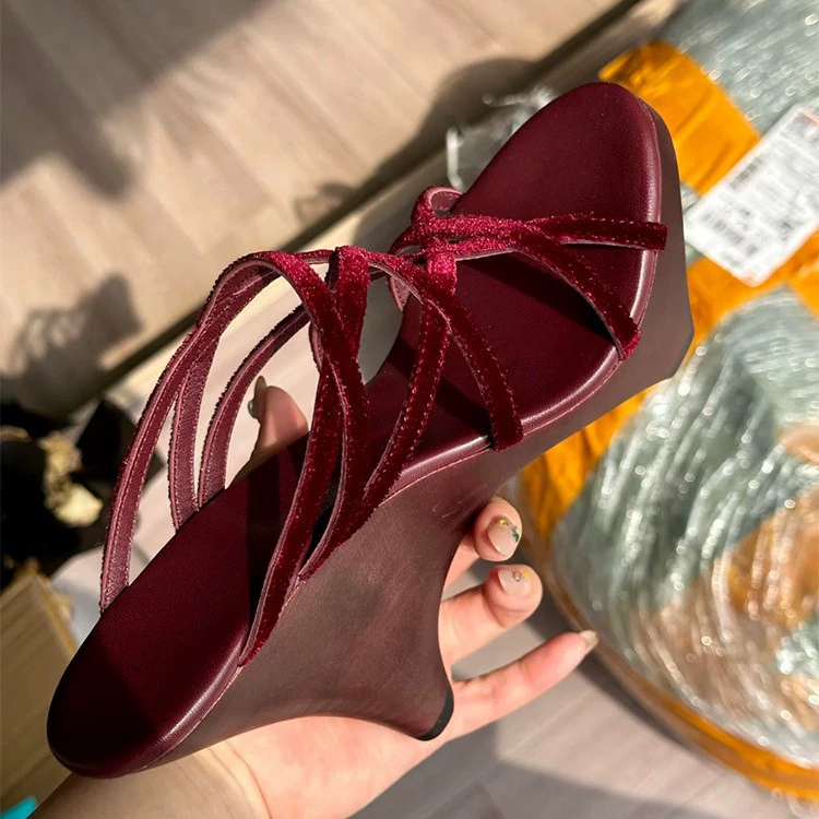 Summer suede slippers, clogs, universal sandals, thin strap