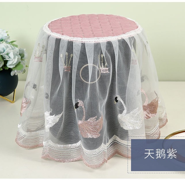 수 놓은 백조--보라색