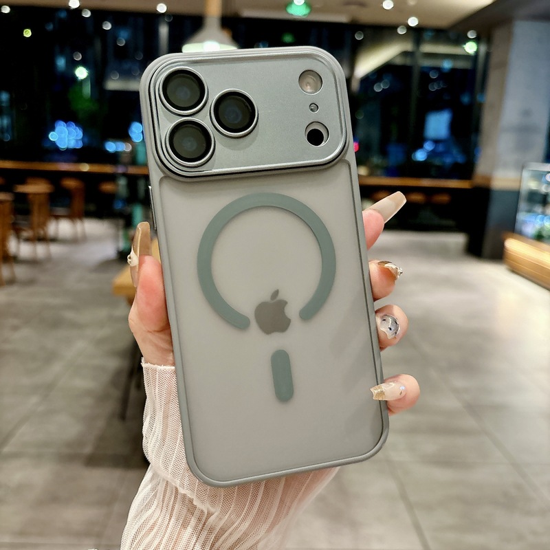 适用iPhone17Pro手机壳雅盾精孔磁吸苹果16自带镜头膜保护套橙色|undefined