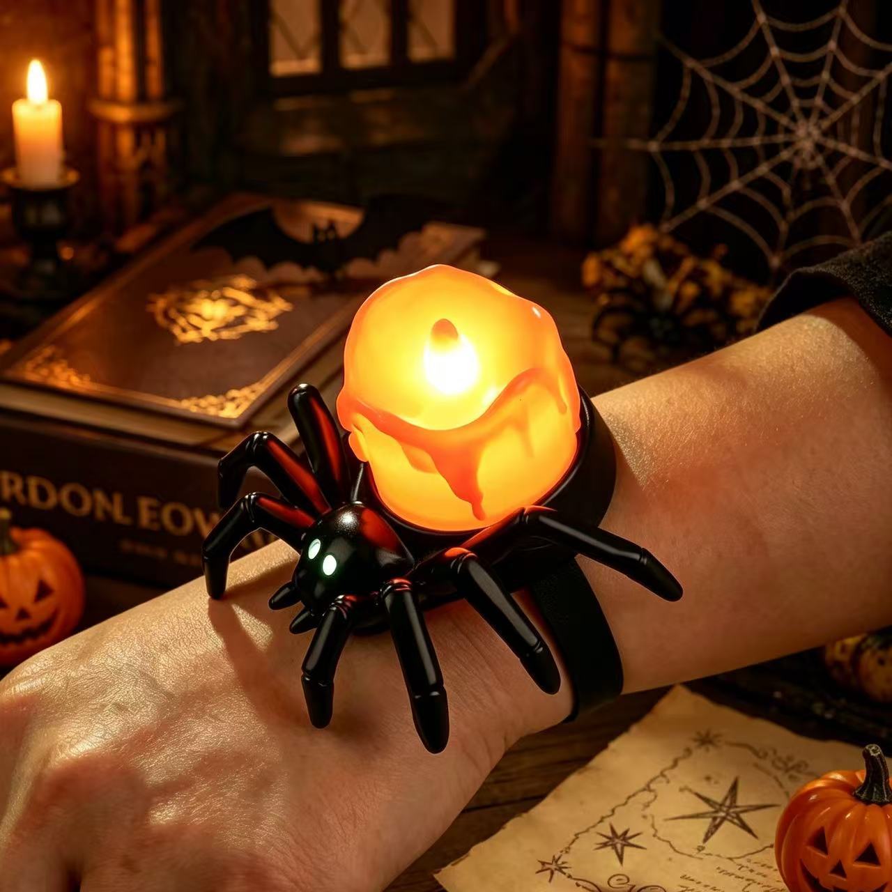 Halloween Glowing Spider Watch, Pop-Eyed Spider Light Wristband, Halloween Prop Decoration, Children's Decorative Bracelet