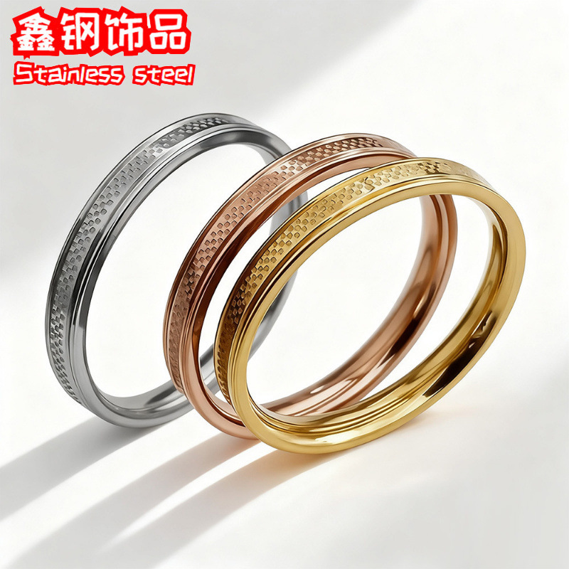 Fashion Minimalist Ins Titanium Steel Small Checkerboard Ring for Women, Washable Niche Light Luxury Couple Rings Wholesale