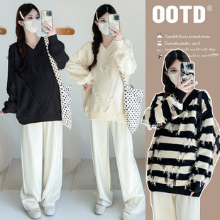 Real Shot New Pregnant Women Design Sense Knitted Sweater Loose Slimming Fashion All-match Sweet Age-reducing Striped Top for Women