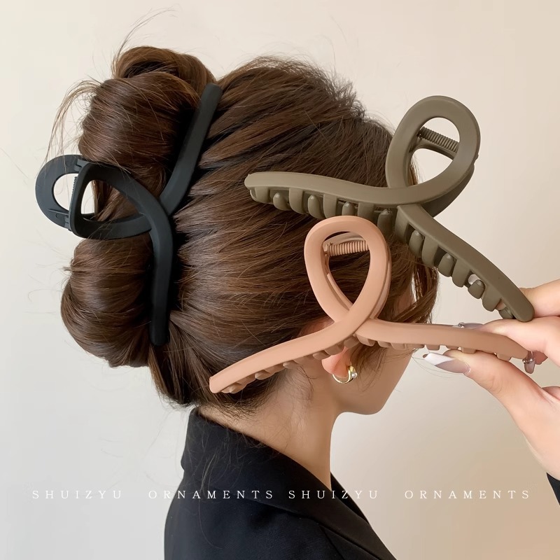 Gran clip de cabello para mujeres 2025 nueva sensación de alto nivel de clip de cabello de gran tamaño detrás del cerebro clip de pescado clip de cabello toque