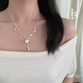 手镯;吊坠;戒指