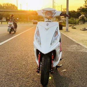 Fabrik istehsalı iki təkərli böyüklər üçün elektrik motosiklet, elektrik skuter.