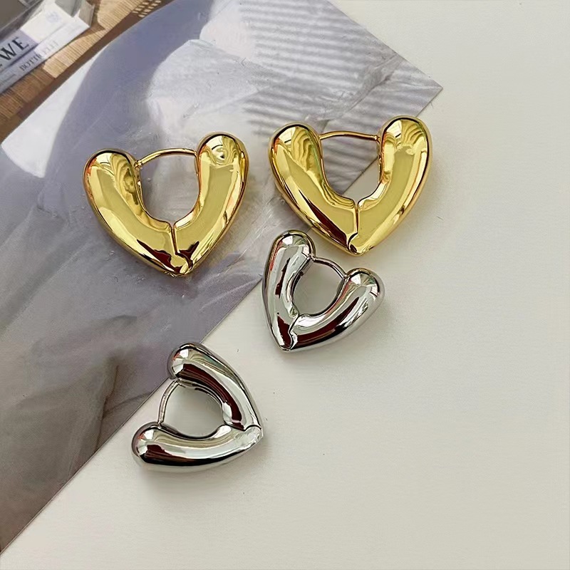 7g Weight Earrings Event & Party Supplies Earrings Classification 1 Pair Fashion Heart Shape Plating Copper Earrings