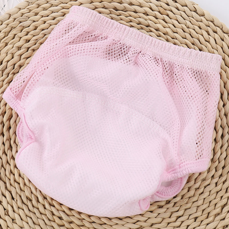 Children's toilet training pants with mesh ventilation for babies, suitable for boys and girls, infants, and young children, washable, disposable diaper pouch.