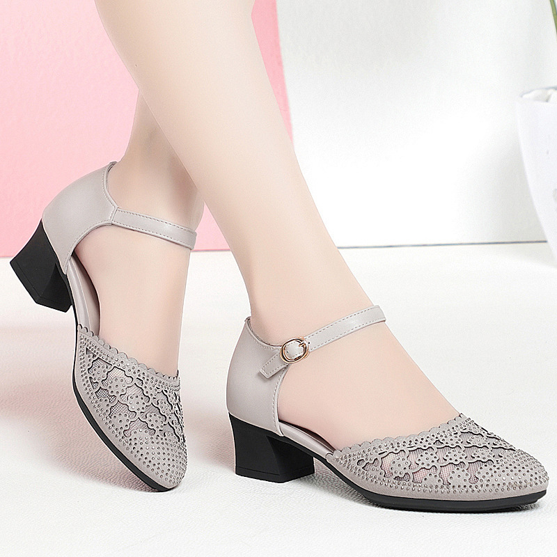 Sandal cao gót nữ quai ngang mũi nhọn đế thấp đính đá — màu đen