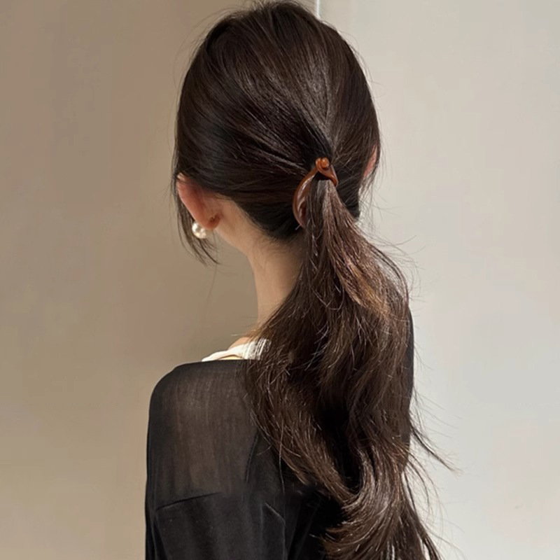 Anchor rojo torcido clip para el cabello de la cabeza de la mujer detrás de la cabeza de banano tocado de cabello de caballo de cabello de cabello