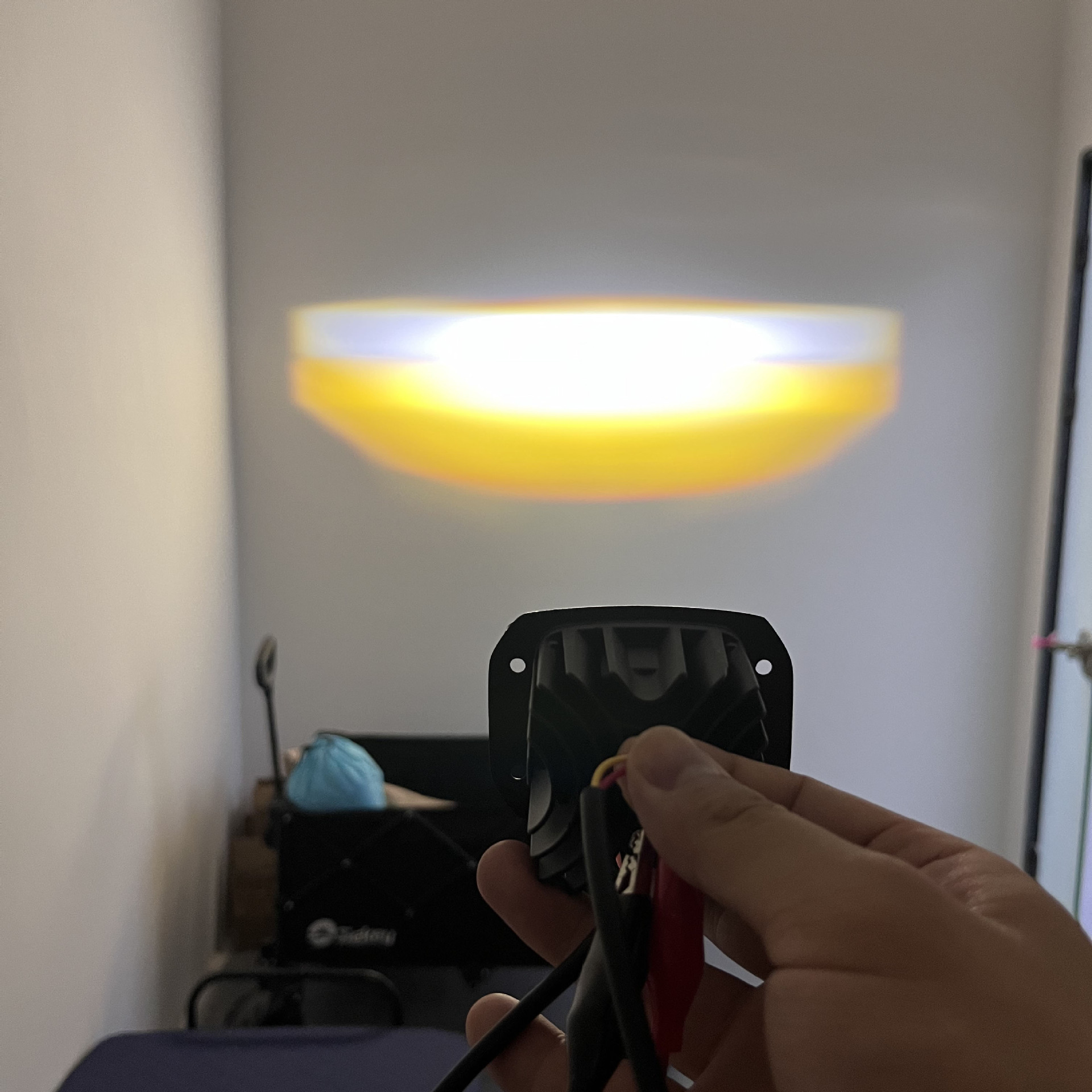 Motuoche 30W Car Fog Light Yellow White Super Bright Dual Color Motorcycle Spotlight (İşçi projektorları) - white
