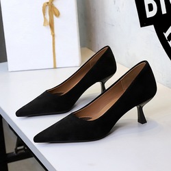 7098-1 Classic European and American Banquet Pointed High Heels Women's Light Mouth Versatile Suede Non tiring Feet Thin Heels Temperament Single Shoes