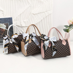 印花手提包2023 ladies handbag 絲巾鏈條單肩枕頭包外貿小包包女