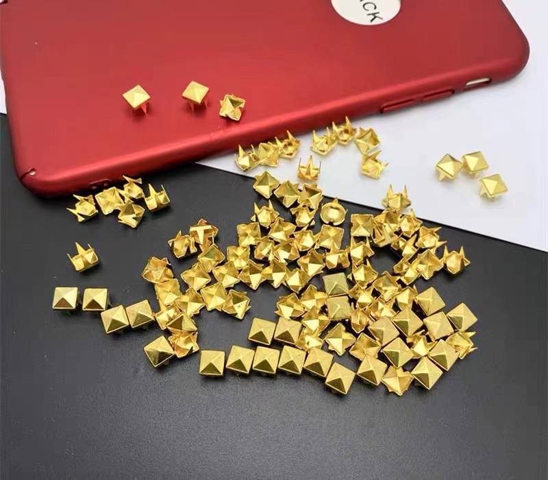 メーカー直販DIYリベット角型四爪釘ピラミッド金色銀色携帯電話靴服バッグ爪玉部品