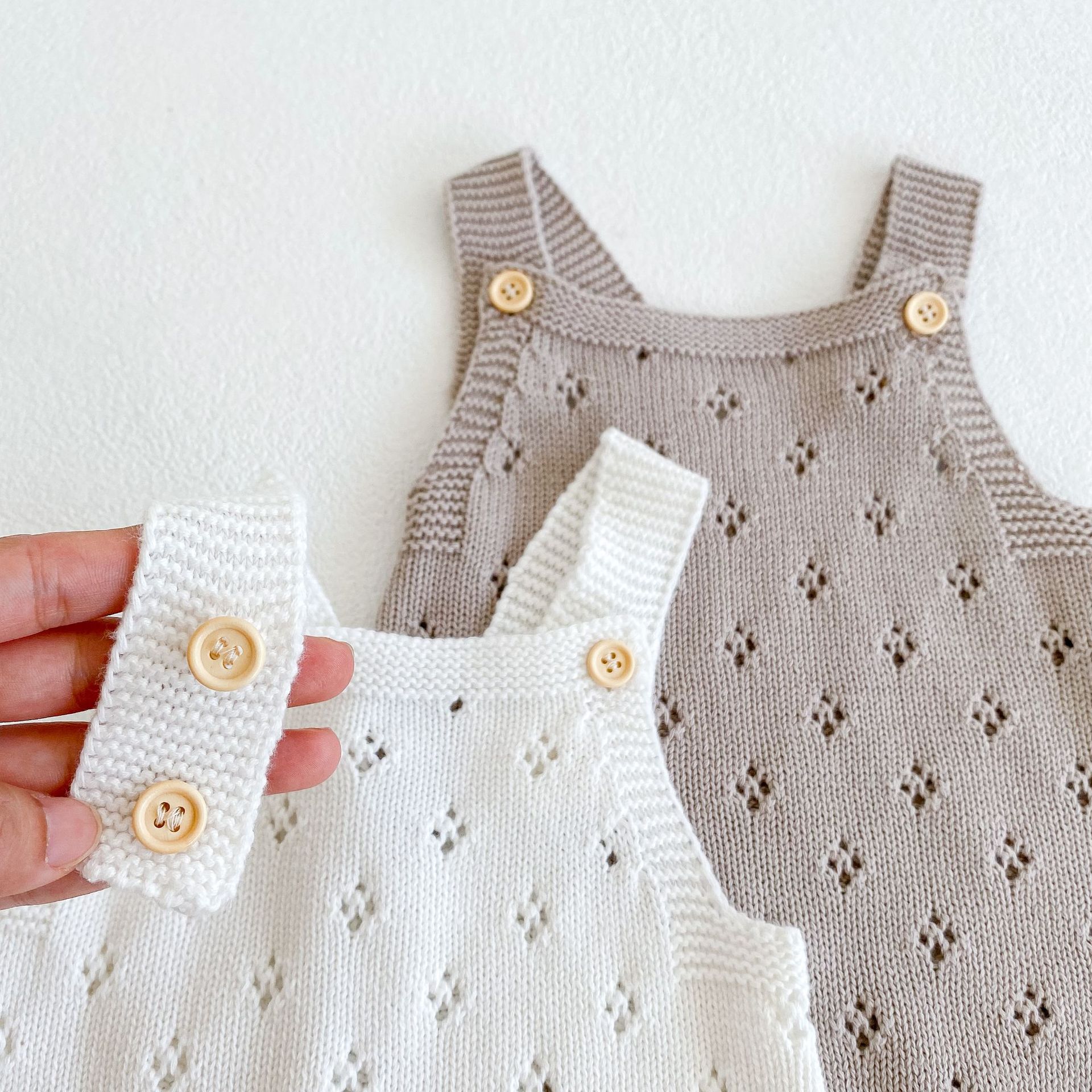 Ins21 style automne bébé garçon et fille bretelles creuses, fil tricoté en coton khai, vêtements une pièce, sacs, pet_voghion.com