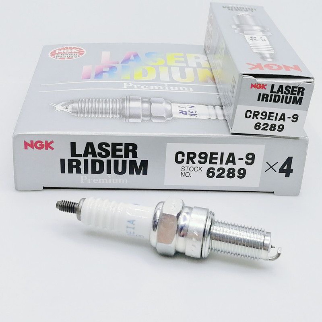 Competitive NGK Iridium CR9EIA-9 6289 spark plug suitable for Huanglong 600 Yamaha R1 R6FZ6N monster