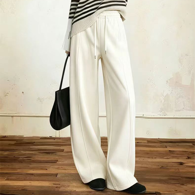 Strolling in the Leisurely Garden: Minimalist Comfort Style High-Count Cotton Drawstring Straight Sweatpants, Draped Casual Versatile High-Waisted Long Pants for Women Strolling in the Leisurely Garden: Minimalist Comfort Style High-Count Cotton Drawstring Straight Sweatpants, Draped Casual Versatile High-Waisted Long Pants for Women