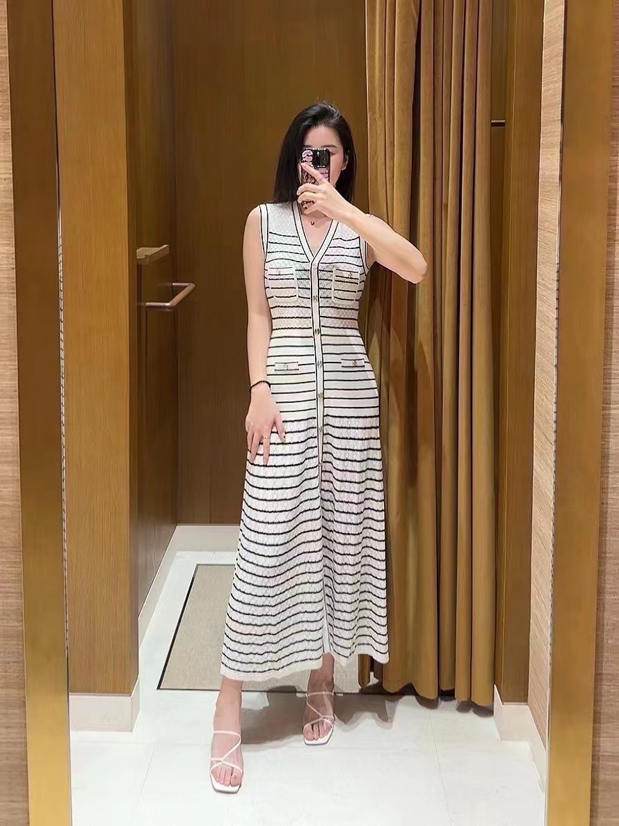 Women's Clothing Spring Summer Women's Sleeveless Long Knit Dress French Style Openwork Color Block Striped V Neck Elegant Bestseller_ecoleips.com