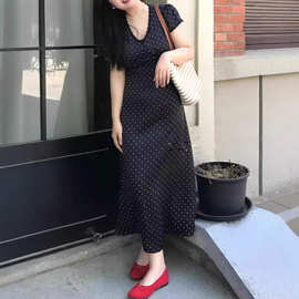 2025年夏季新款大码暗夜甜心韩系v领蕾丝边显瘦气质波点连衣裙
