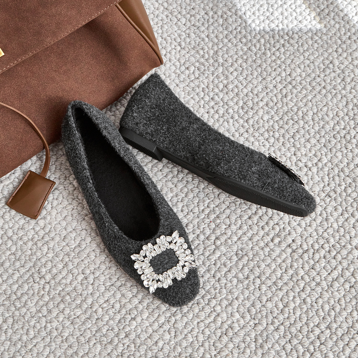 水钻气质毛毛鞋女秋冬外穿2025年新款韩版仙女方头豆豆鞋加绒棉鞋