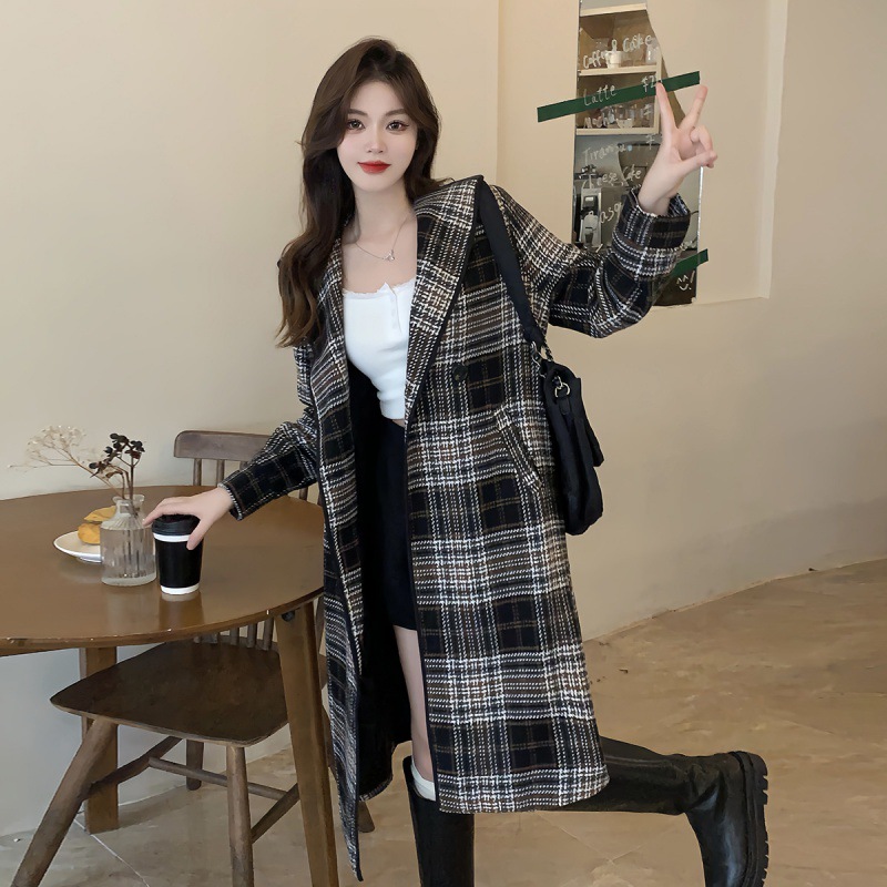 Women's Plaid Long Coat Image 4