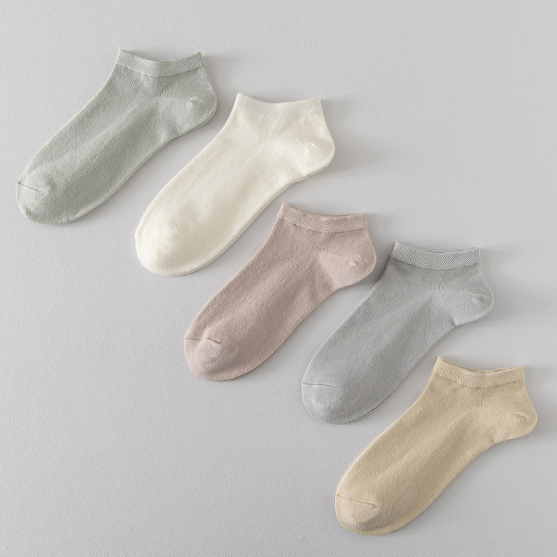 Bamboo Fiber Socks for Women, Thin and Breathable, Wholesale Summer Candy-Colored Plain Black and White Short Socks, Low-Cut Style