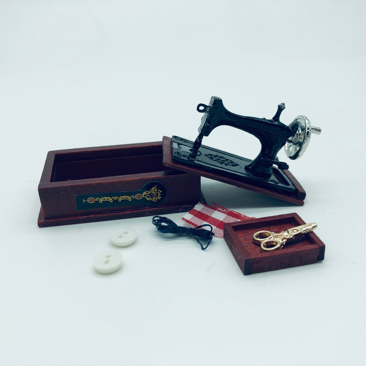 miniature��������΢��ģ�ͳ���ճ���ֹ������ݰڼ����һ��³�