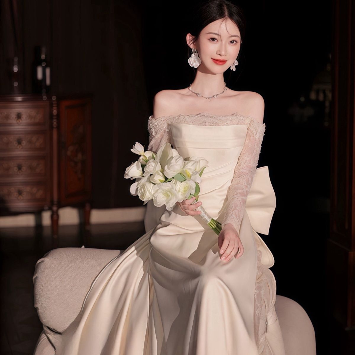 French-Style High-End Elegant Korean Light Wedding Dress with Advanced Satin Lace, Long Sleeves, Mermaid Engagement and Wedding Toast Gown