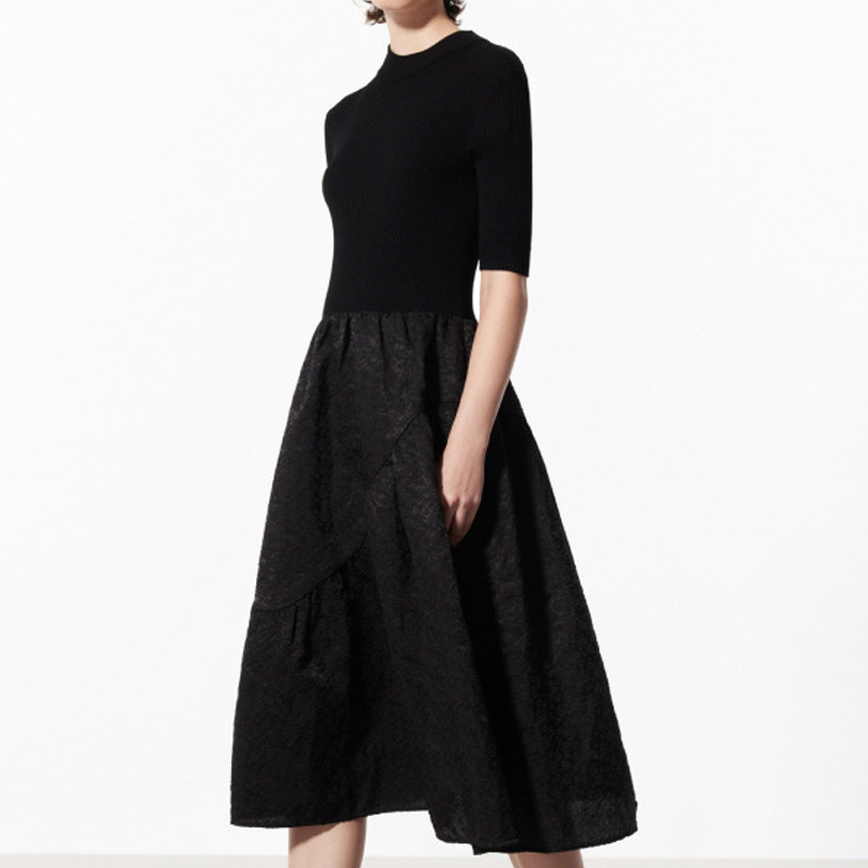Hepburn Superior Sense Slim Fit Fluffy Dress Autumn Knitted Half Sleeve Small High Neck High Waist Stitching Black dress Hepburn Superior Sense Slim Fit Fluffy Dress Autumn Knitted Half Sleeve Small High Neck High Waist Stitching Black dress