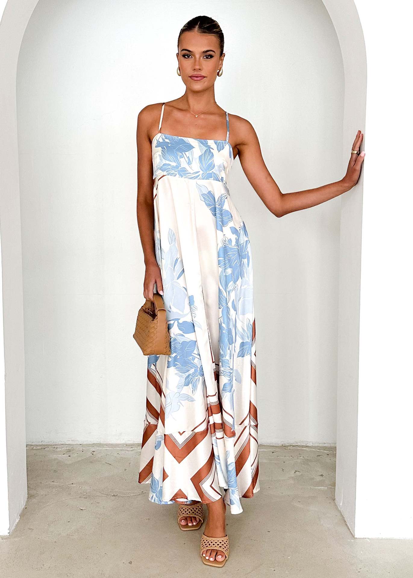 315g Weight Wholesale Women's Casual Elegant Streetwear Flower Holiday Selfie Strap Sleeveless Strap Dress