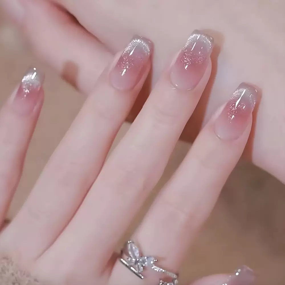 小红书爆款纯欲可爱穿戴甲 立体碎钻猫眼美甲甲片 工厂直售假指甲