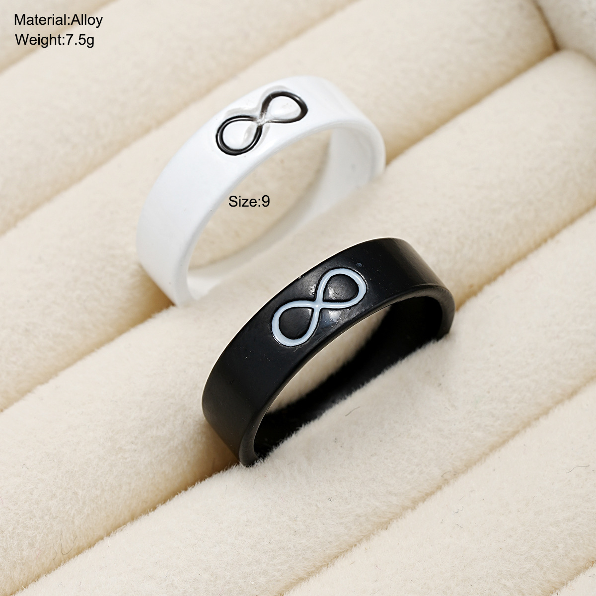 Couple Ring Black And White Lucky 8 Character Design Set_voghion.com