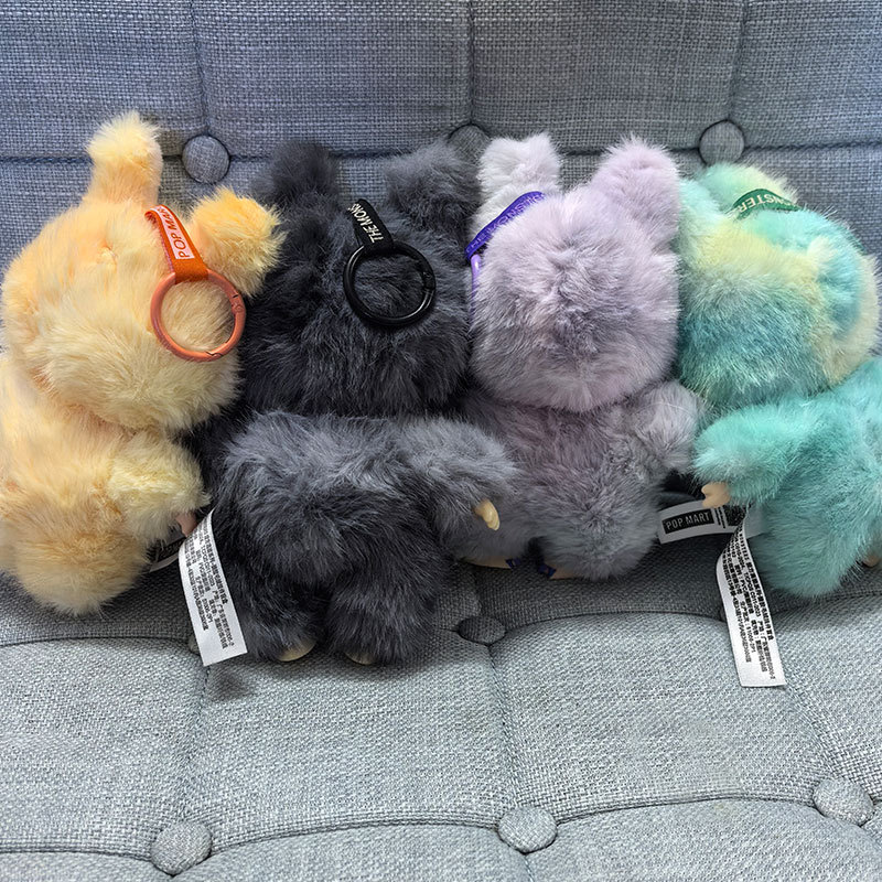 [en stock] Patria labu moda juegan colgantes de peluche tres generaciones muñecas labubu muñecas hechas a mano regalos de caja ciega