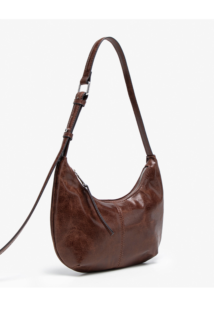 Sac à bandoulière rétro tendance pour femme, design de niche, simple et polyvalent, idéal pour les déplacements quotidiens_voghion.com
