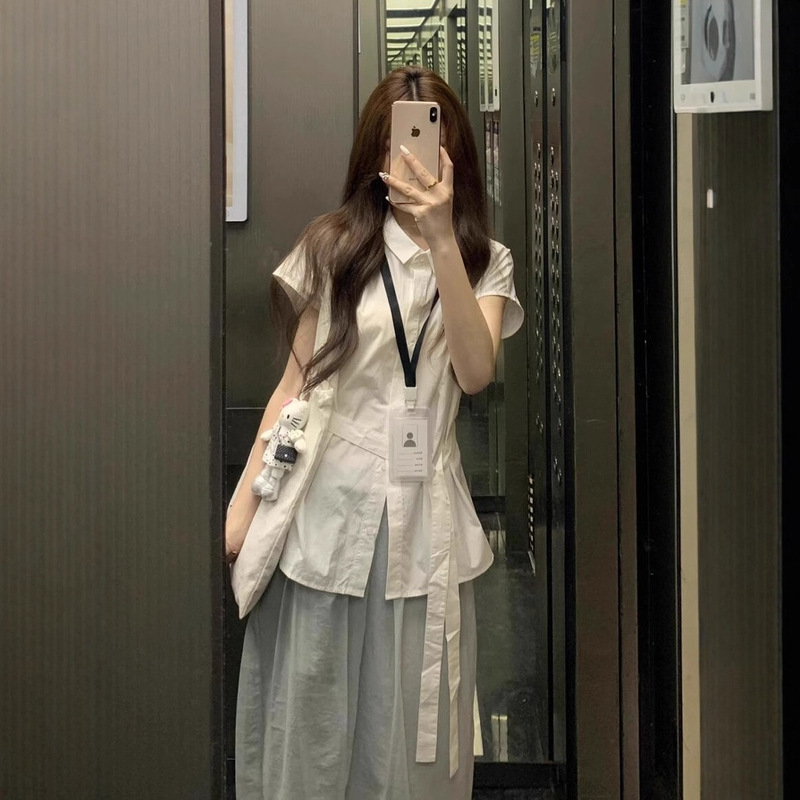 Korean-Style Elegant Polo Collar Tie-Up White Short-Sleeve Shirt for Women, Summer Waist-Cinching Slimming Design, Simple Versatile Top
