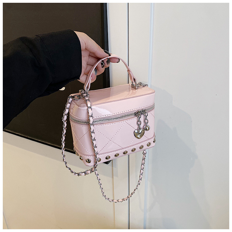 Korean style fashionable handbag for women 2025 summer new style small square bag, simple embroidered thread chain single-shoulder crossbody bag undefined