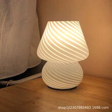 �羳���ú��J̨��USB Сҹ�����^������������