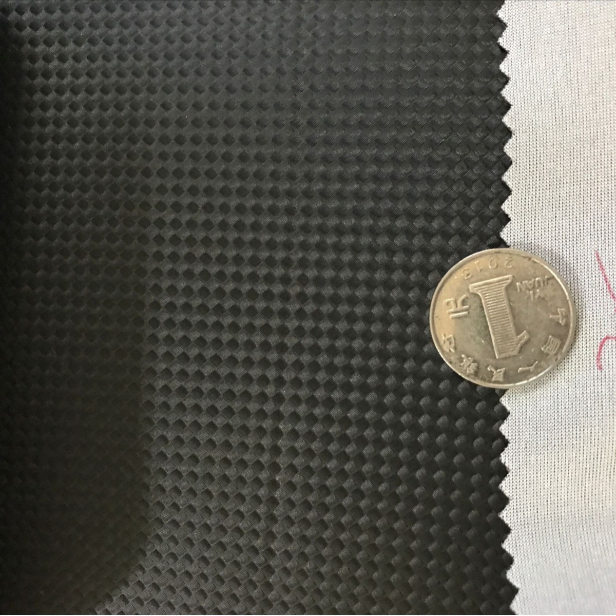 半PU沙发革 0.8mm 色彩多样 黑色编织折光纹 手感柔软 厂家