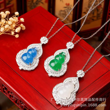 �ױ��{���J�����r�г�Ů���L�͹ź��A����Ȼ��ʯ���J���������