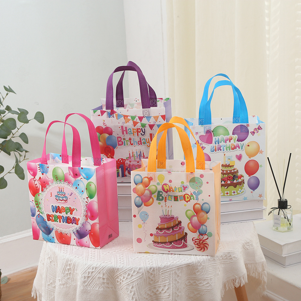 Bolsa de regalo de cumpleaños no tejida embalaje de regalo de jardín de infantes bolsa de mano adorable bolsa de compras plegable