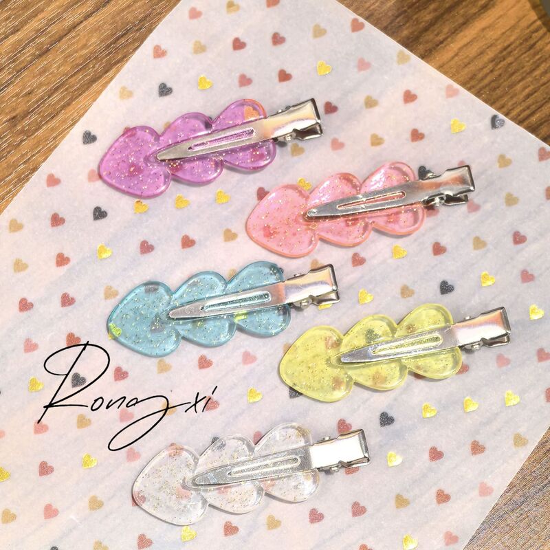 6cm Transparent Glitter Plastic Three-Heart New Simple Bangs Clip Hairpin Pure Side Clip Handmade 6cm Transparent Glitter Plastic Three-Heart New Simple Bangs Clip Hairpin Pure Side Clip Handmade