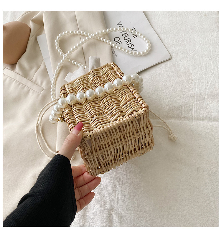 simple pearl handheld shoulder messenger woven bagpicture17