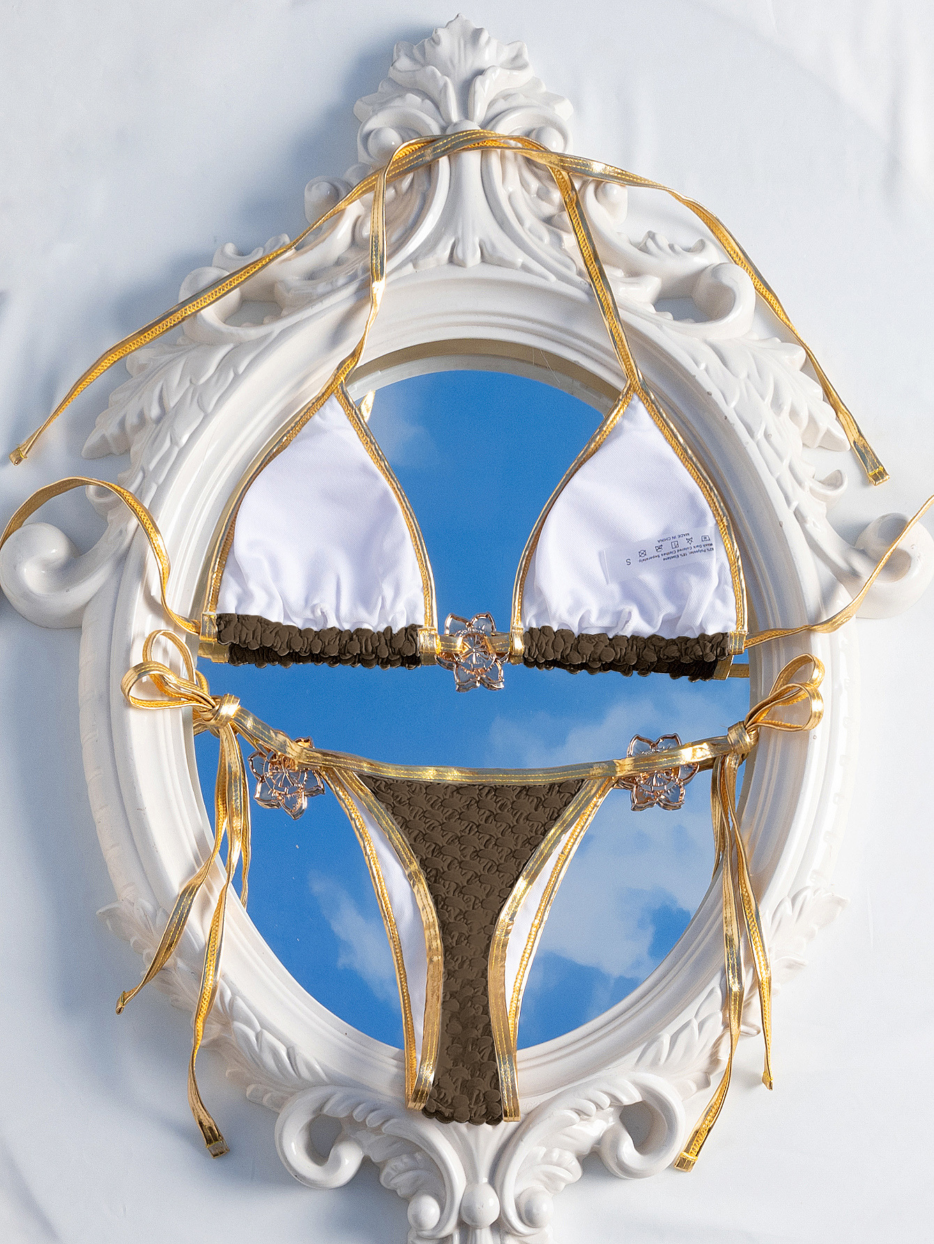 Buy Women's Clothing Online | Buy Trending Dresses for Women