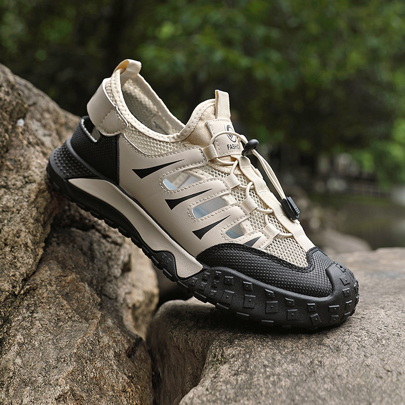 Summer Men's Sandals, Breathable and Cool, Hole-In-The-Wall Sports and Leisure Outdoor Shoes, Outdoor Fishing, Beach, Wading and River-Tracing Shoes