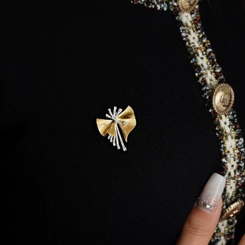 辉之翼 Jewelry, matte commemorative brooch, silver 925 sample, diamond encrusted