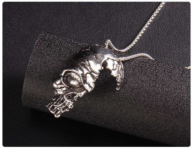Wholesale Jewelry Fashion Skull 201 Stainless Steel Zinc Alloy Pendant Necklace display picture 5
