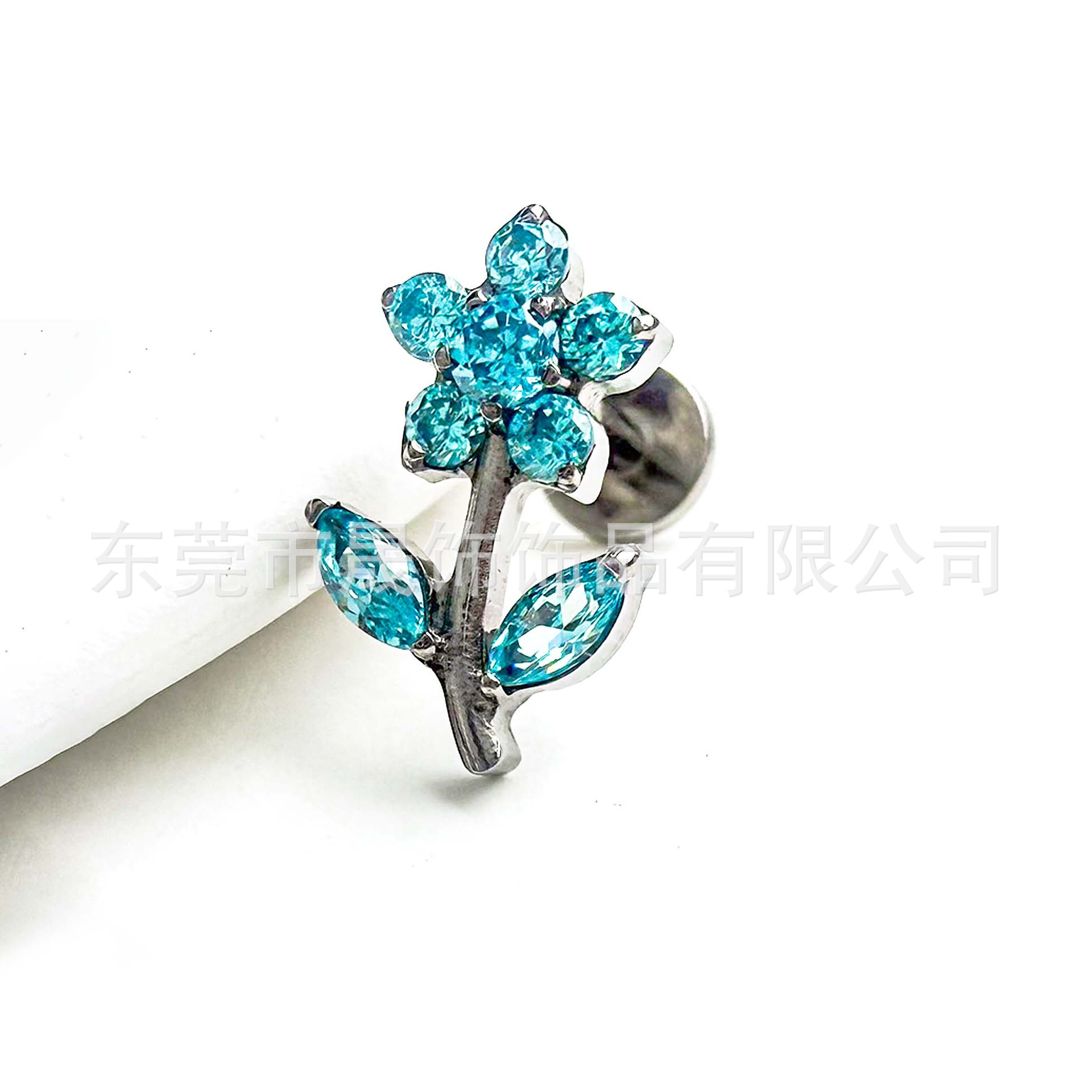 F136 Titanium Flower Ear Stud Studded Cubic Zirconia G23 Implant Grade Titanium 内牙 Labret Stud 人体 Piercing Jewelry Helix Cartilage Stud
