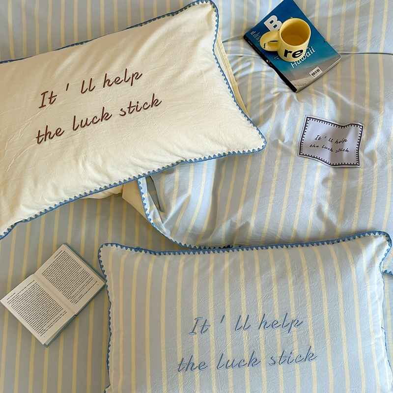 Minimalist Striped Cotton Four-piece Bedding Set Skin Friendly_voghion.com