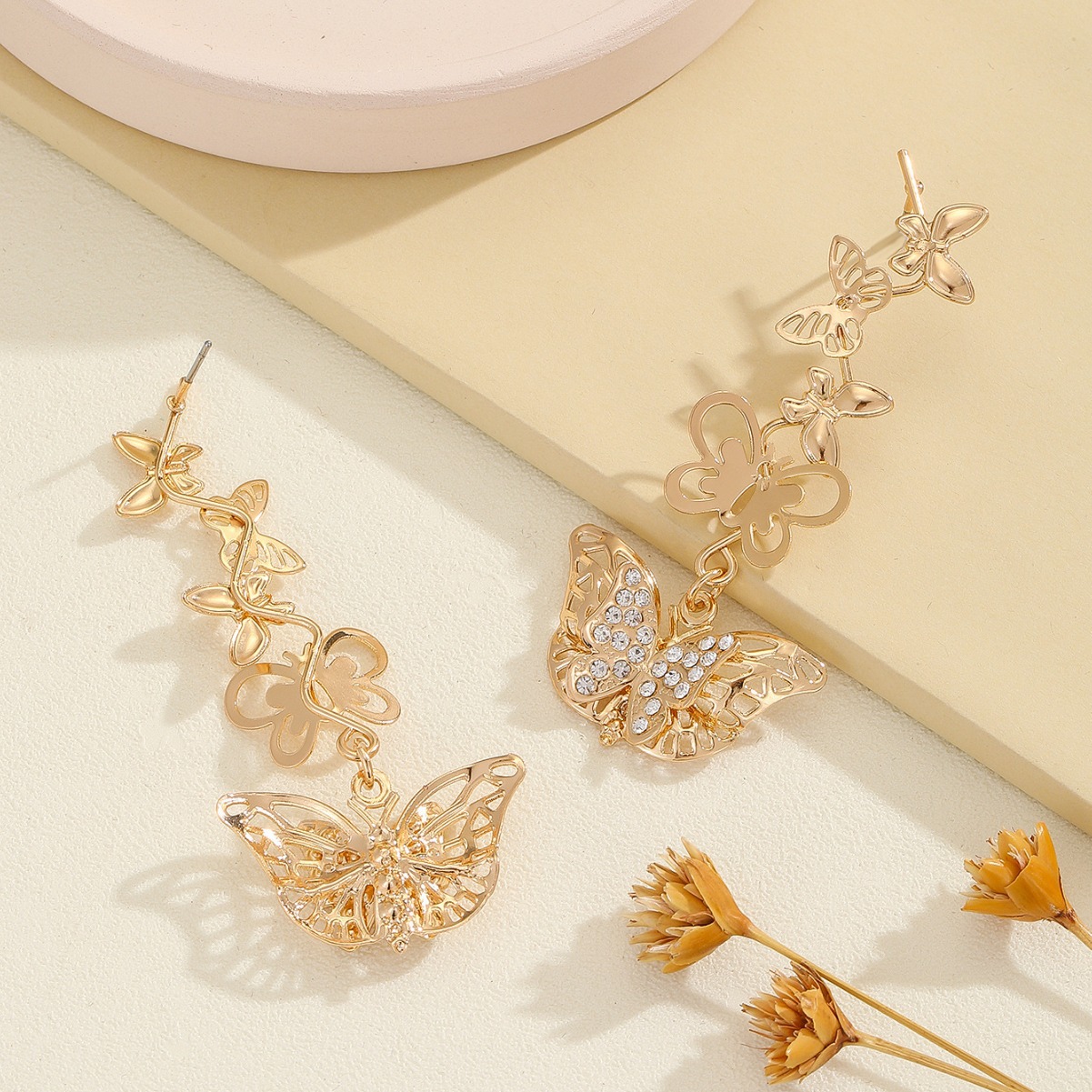 Dorado exagerado ins personalidad diamantes pendientes de mariposa